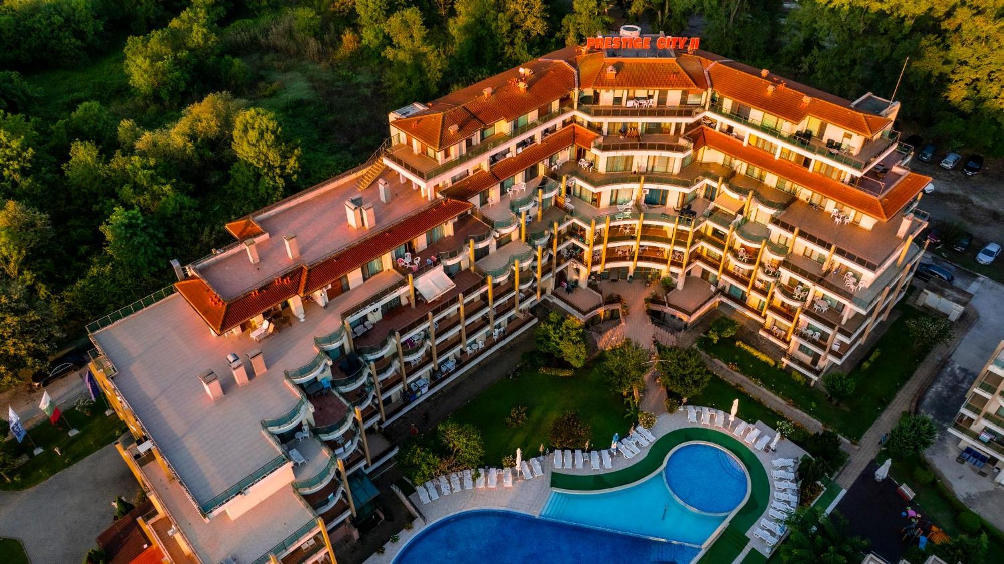 Prestige Ii Aparthotel 3*