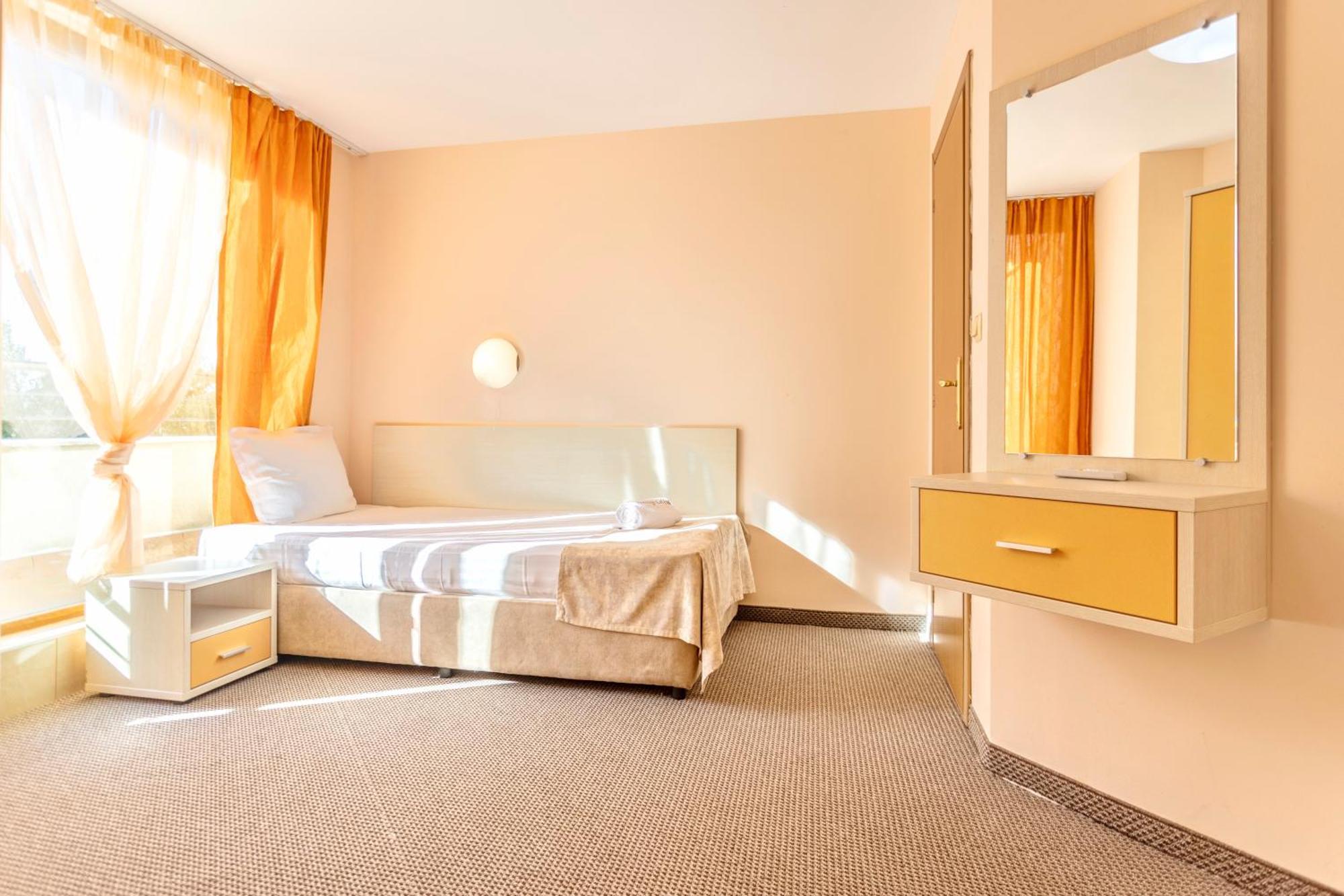 Aparthotel Prestige Ii