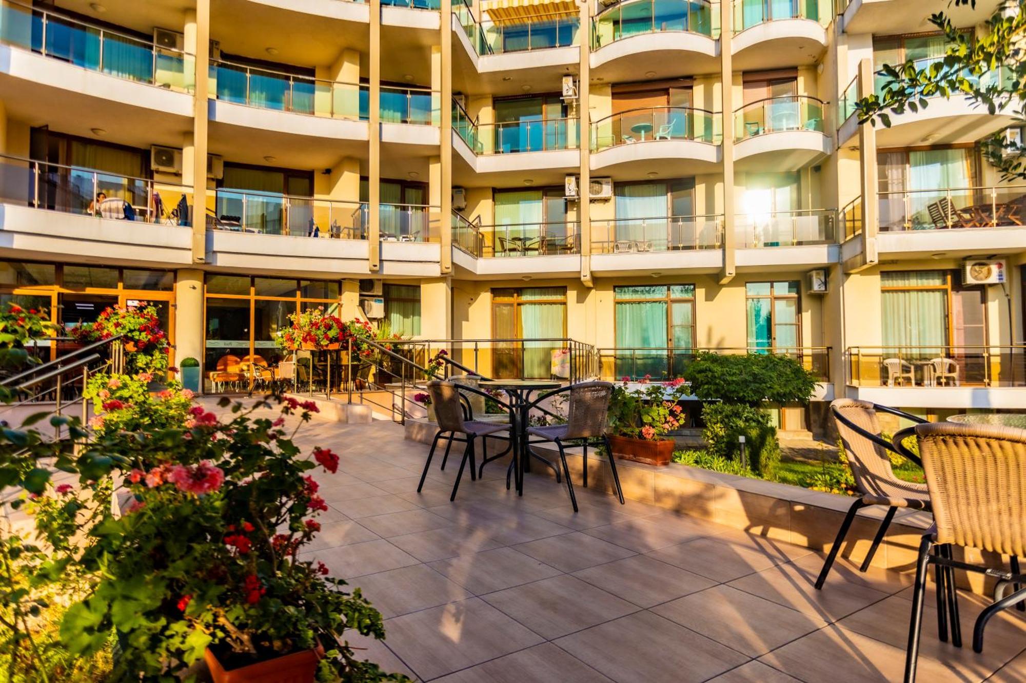 Prestige Ii Aparthotel Primorsko